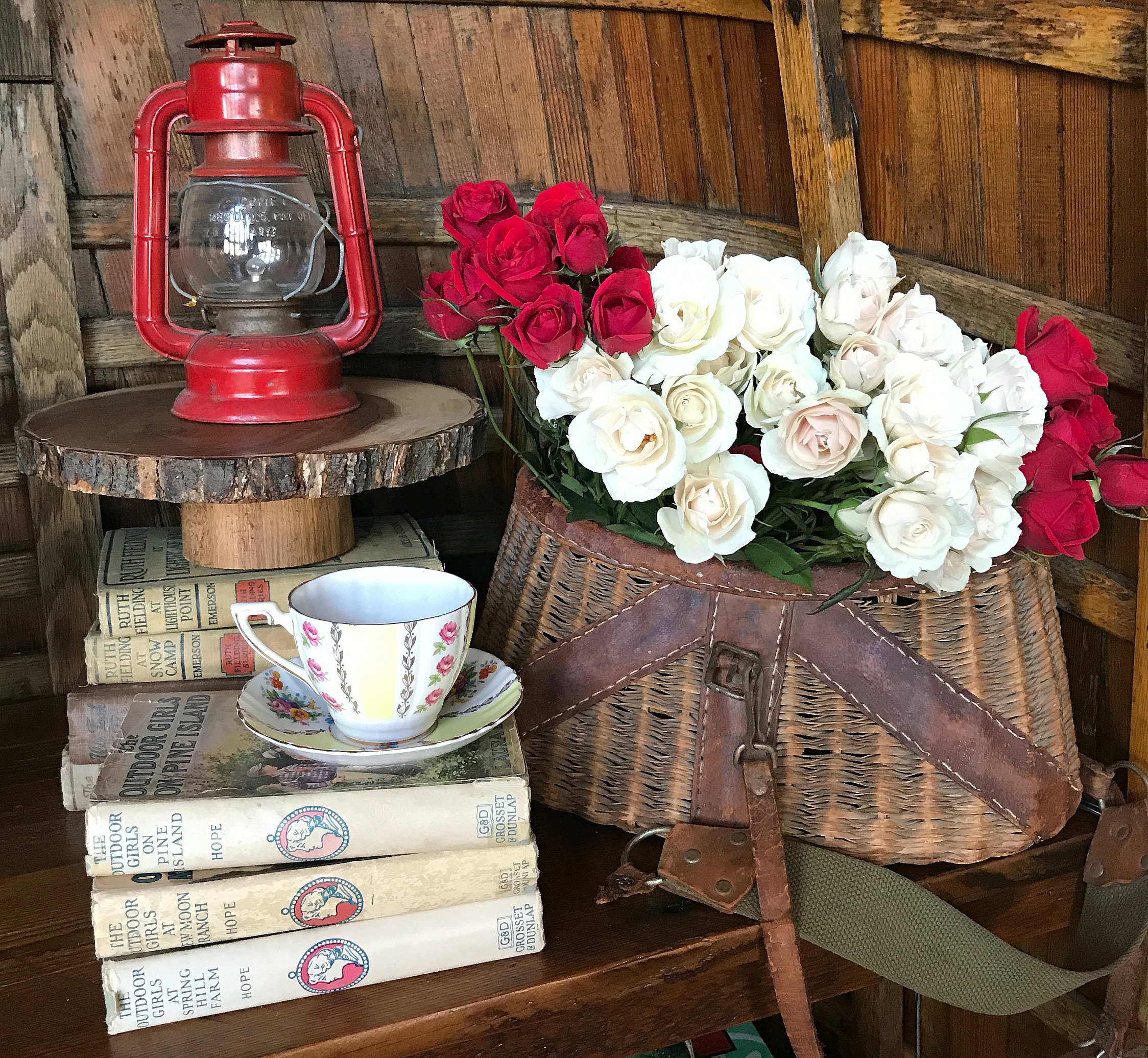 Cabin, Rustic Decor, Cabin Style, Cottage, Teacup, Creel, Vintage Books